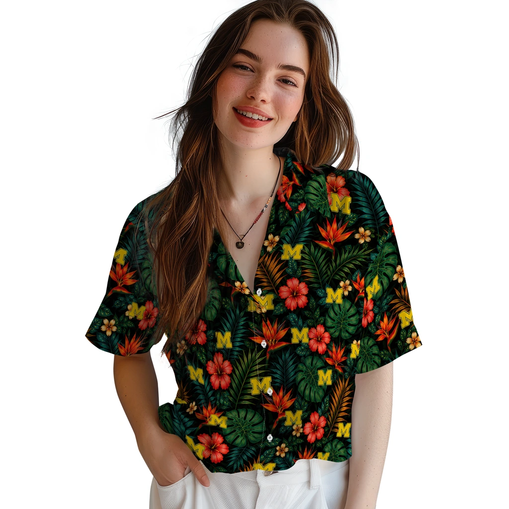 Michigan Wolverines Hawaiian Shirt - Customized Dark Green Michigan Wolverines Hawaiian Shirt - Customized Dark Green