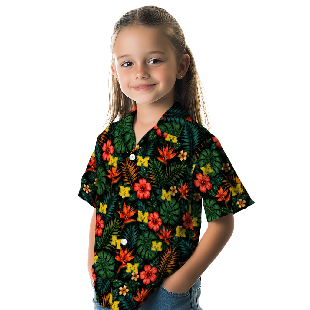 Michigan Wolverines Hawaiian Shirt - Customized Dark Green Michigan Wolverines Hawaiian Shirt - Customized Dark Green