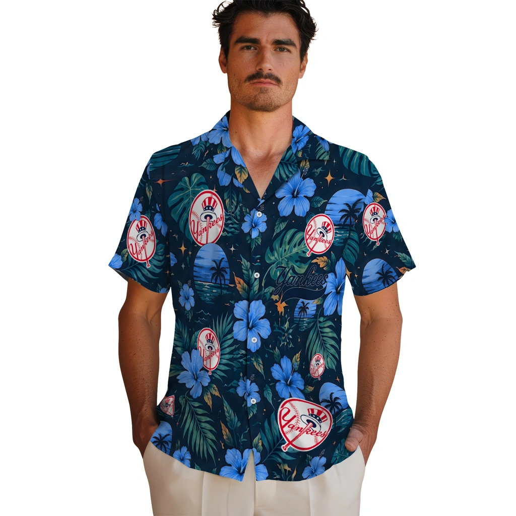 New York Yankees Hawaiian Shirt - Customized Navy Blue New York Yankees Hawaiian Shirt - Customized Navy Blue